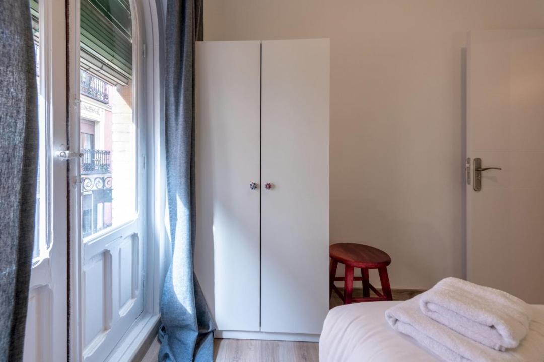 3 Bedrooms 1 Bathroom Furnished - Lavapies- Mintystay Madrid Buitenkant foto
